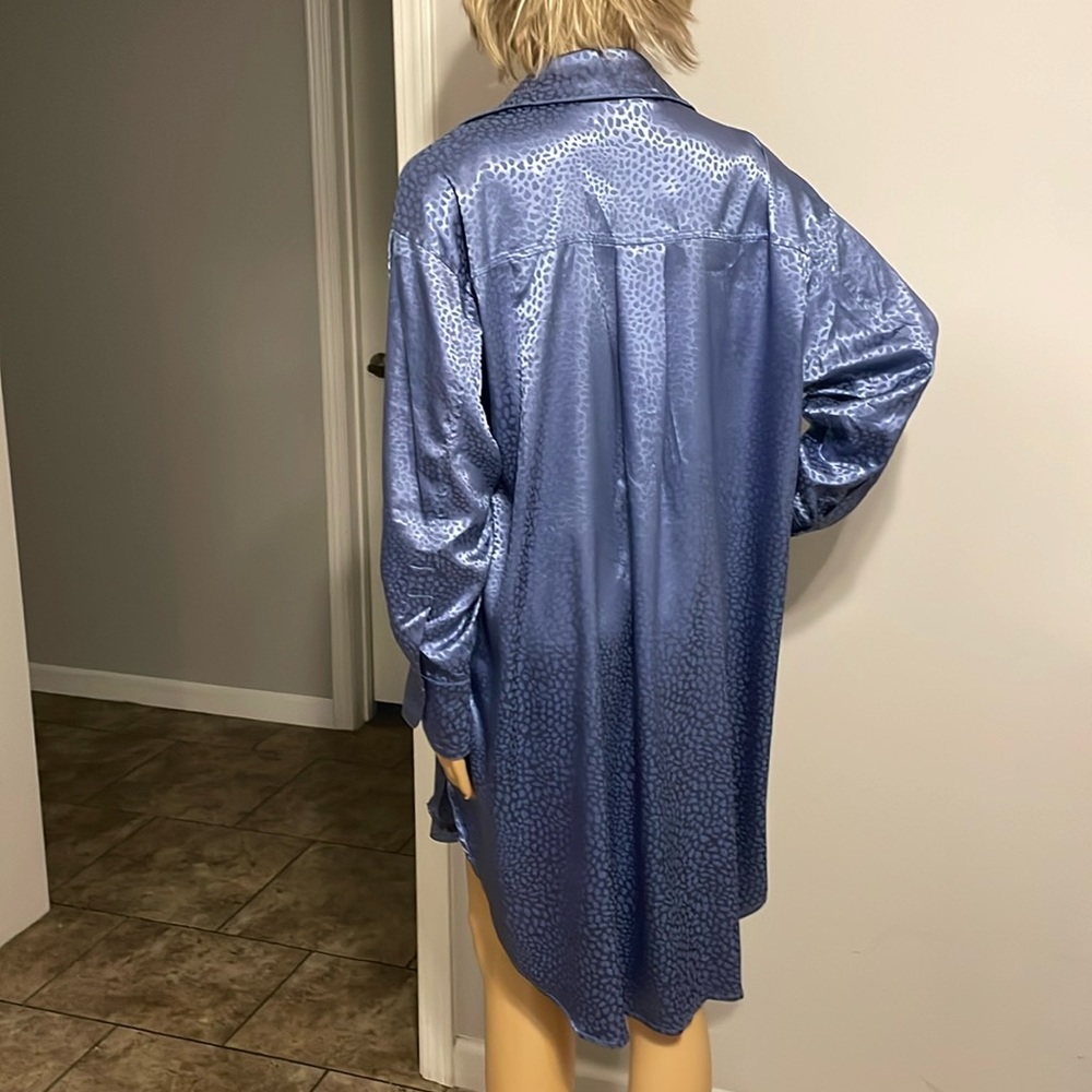 Vada Winter Robe - Picture 5 of 7